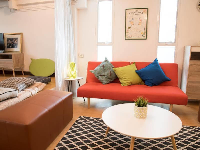 Bed & Body Hostel กรุงเทพมหานคร ภายนอก รูปภาพ