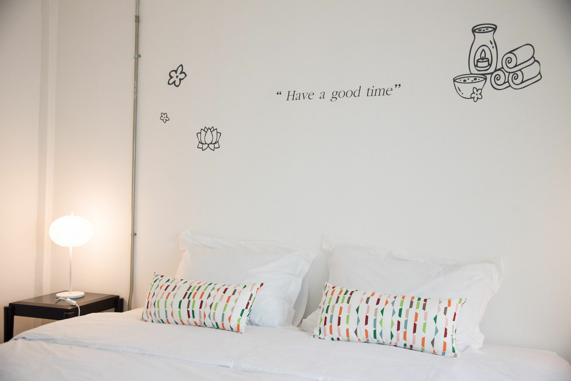 Bed & Body Hostel กรุงเทพมหานคร ภายนอก รูปภาพ