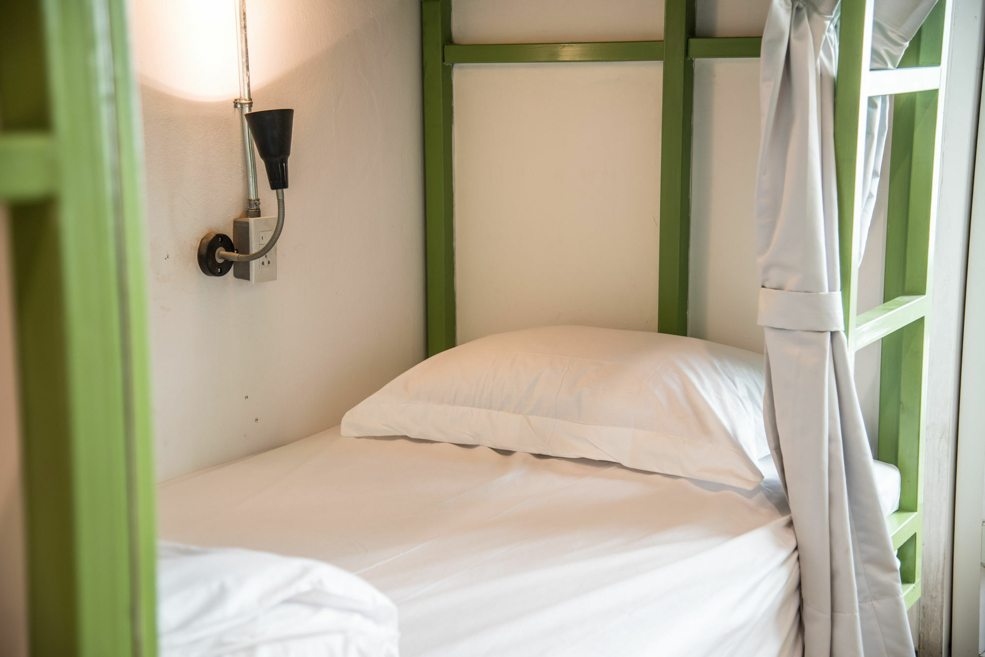 Bed & Body Hostel กรุงเทพมหานคร ภายนอก รูปภาพ