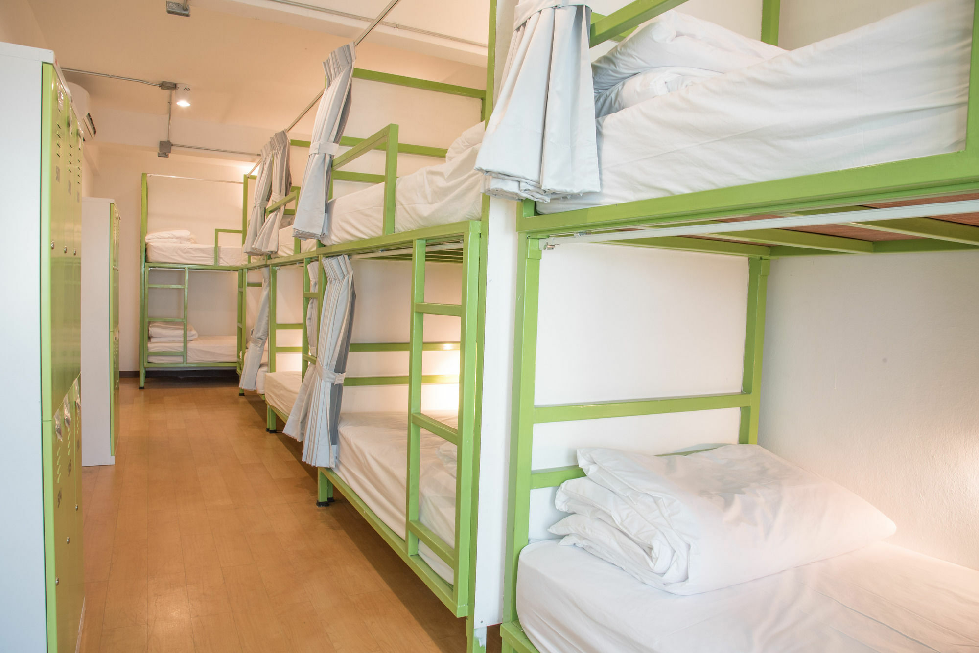 Bed & Body Hostel กรุงเทพมหานคร ภายนอก รูปภาพ